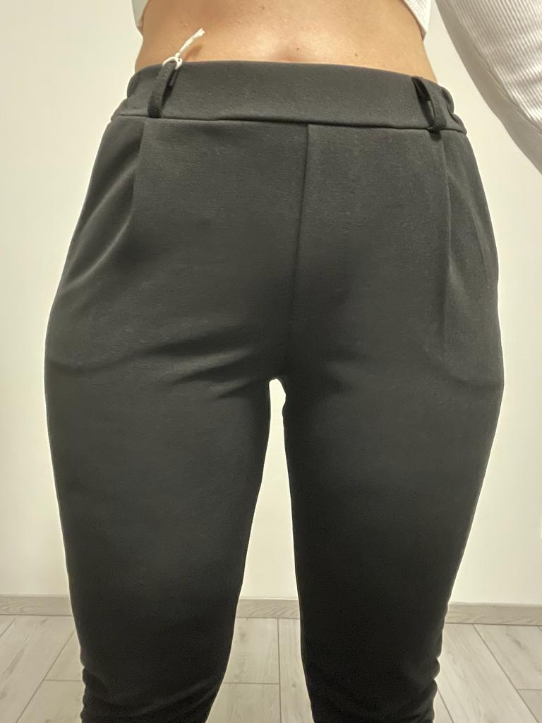 PANTALONE NERO ELEGANTE CON RISVOLTO